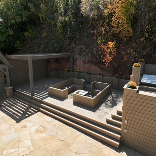 Outdoor deck with seating area